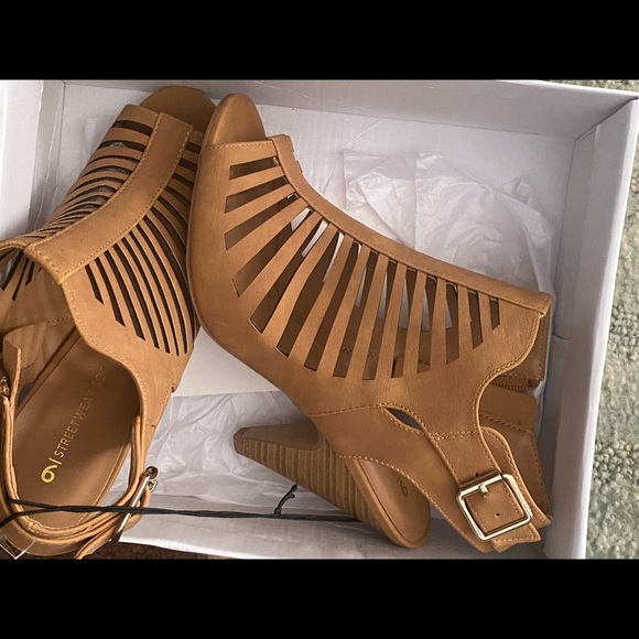 Open-Toe Caged Heels - Picture 2 of 4